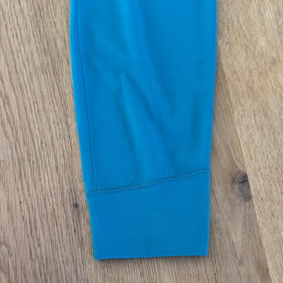 Patagonia Kids Leggings in Vibrant Teal - Picture 10 of 10